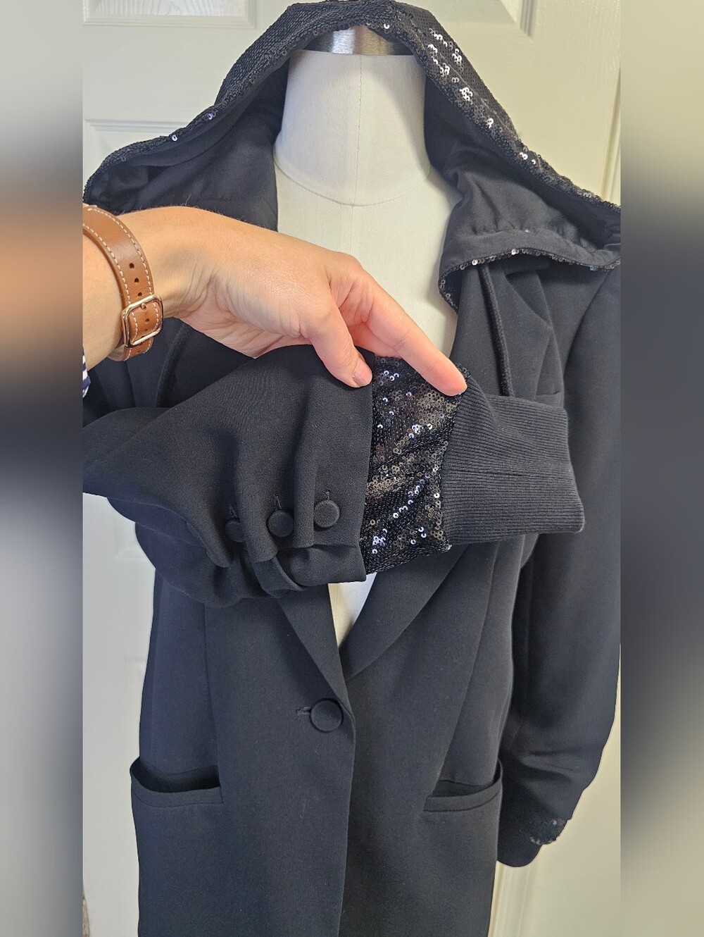 Cinq à Sept Khloe Sequin Hooded Blazer Black Size 6 - Picture 5 of 11